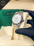 Sky dweller quadrante Bianco e cinturino Oyster 42 mm