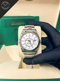 Sky dweller quadrante Bianco e cinturino Oyster 42 mm