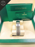 Datejust quadrante Blu con cinturino Jubilee e Ghiera Liscia 41 mm